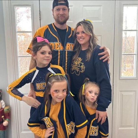 Meet your Posher, Jessica - Picture 1 of 1